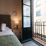 Hostly Aponte Exclusive Apartment-Center-Fibre-Parking Optional-Cless