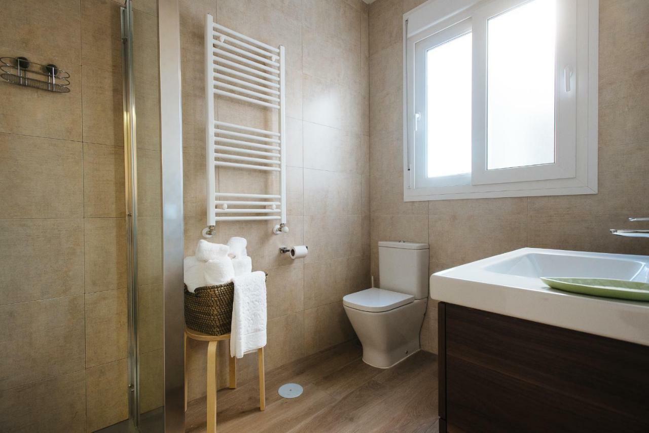 Hostly Aponte Exclusive Apartment-center-fibre-parking Optional-cless *