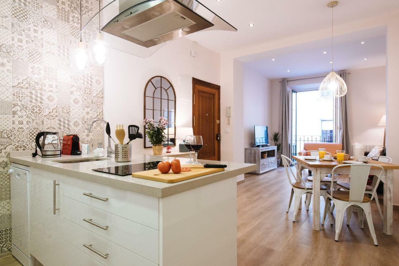 Hostly Aponte Exclusive Apartment-center-fibre-parking Optional-cless Apartamento *
